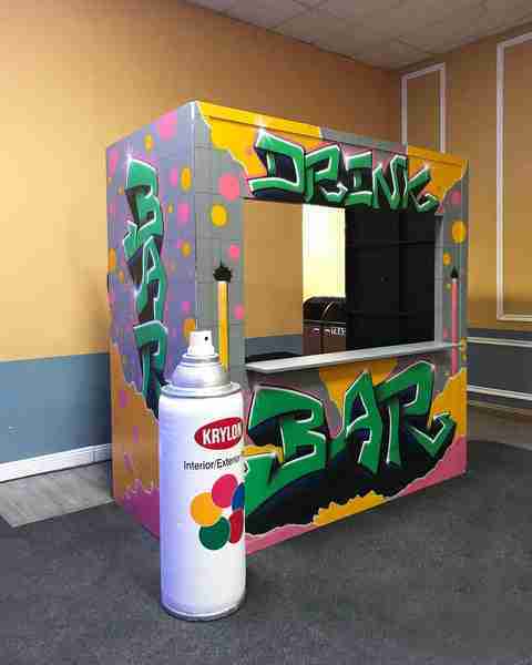 graffiti drink bar 1